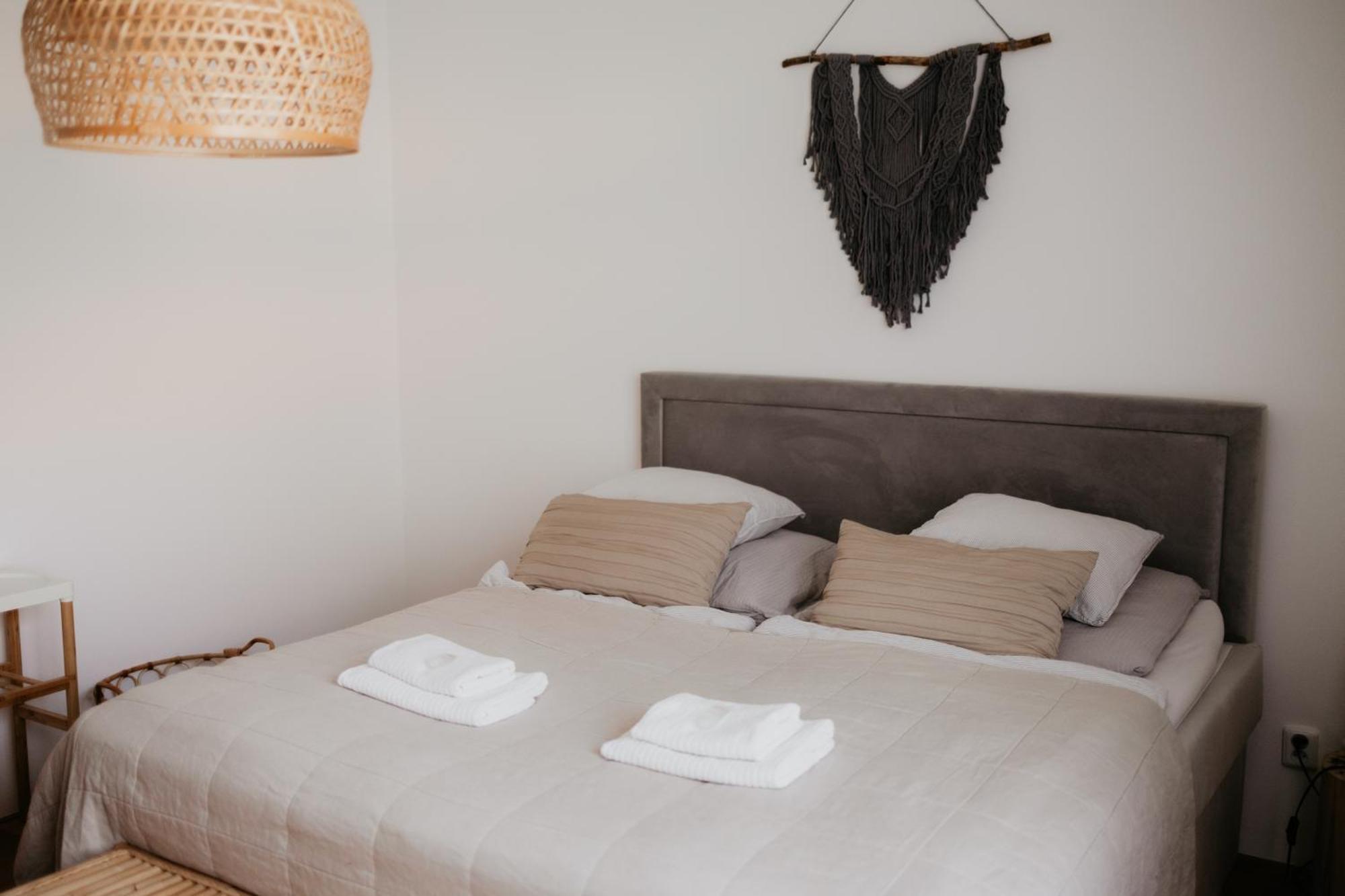 Simply Rooms Slavkov u Brna Exterior foto